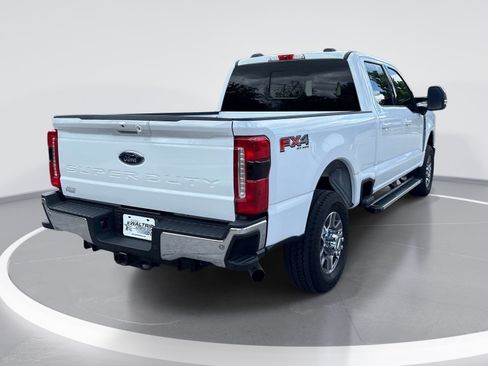 Used 2024 Ford F250 Lariat w/ FX4 Off-Road Package AWD/4WD image 8