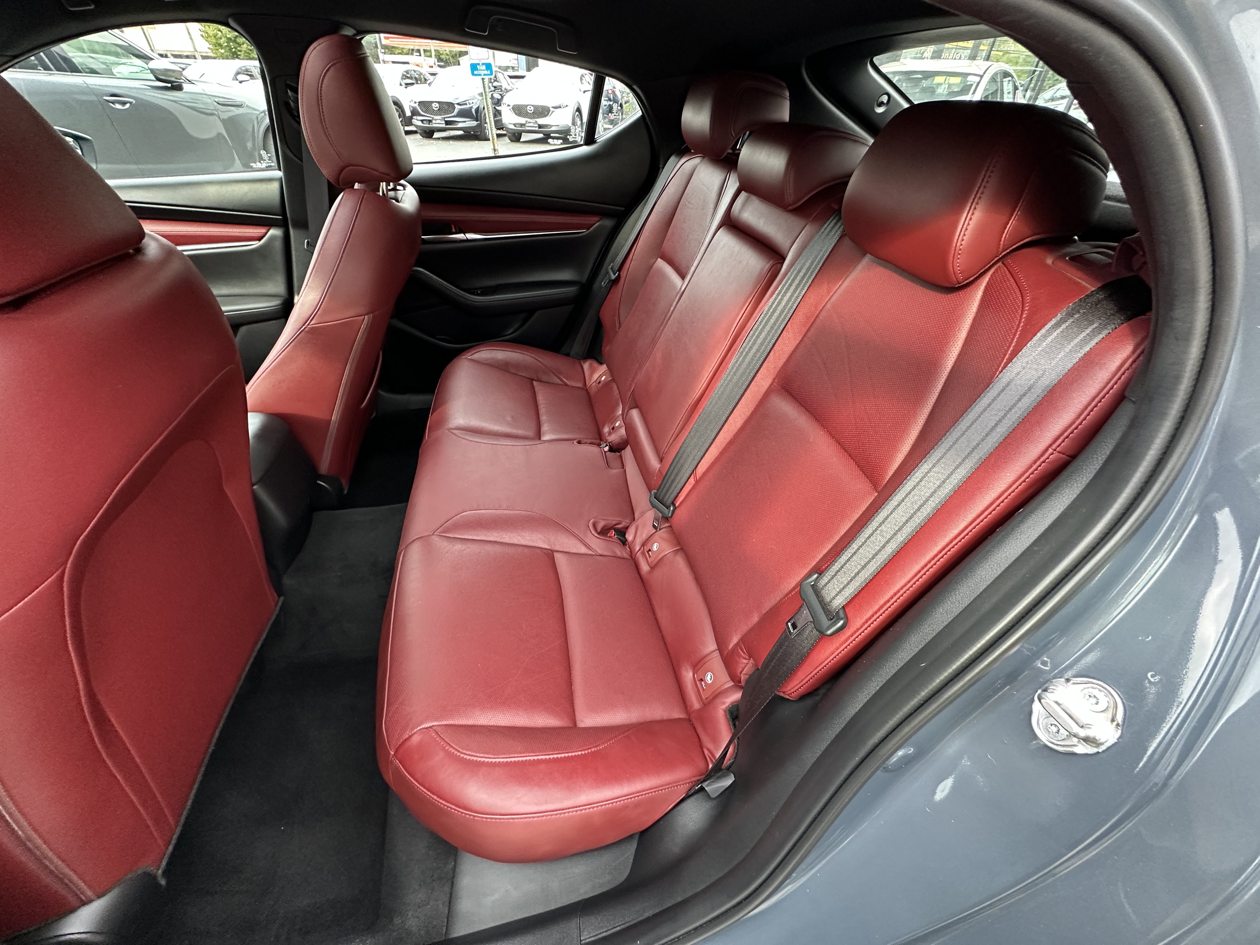 Used 2019 MAZDA MAZDA3 AWD Hatchback w/ Premium Pkg image 31