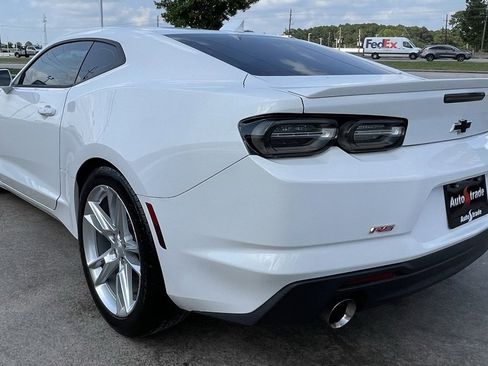 Used 2019 Chevrolet Camaro LT w/ RS Package image 5