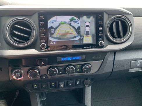 Used 2023 Toyota Tacoma TRD Sport w/ Advanced Technology Package AWD/4WD image 19