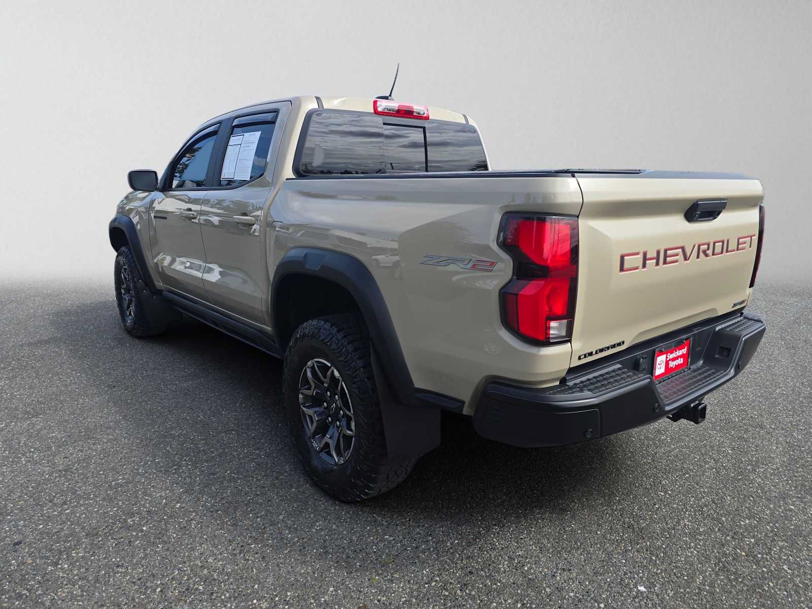 Used 2024 Chevrolet Colorado ZR2 w/ ZR2 Convenience Package III AWD/4WD image 5