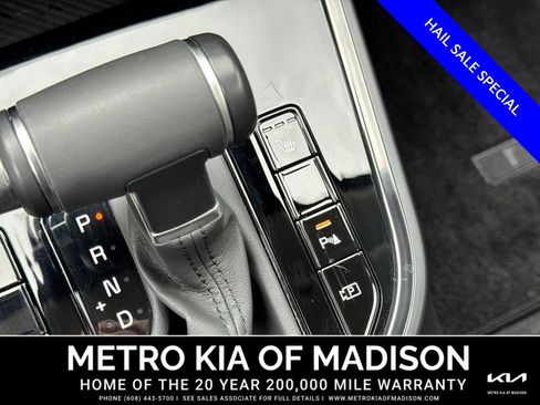 Used 2025 Kia Niro EX FWD image 26
