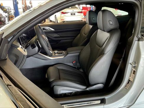 New 2026 BMW M440i Coupe w/ Premium Package image 9