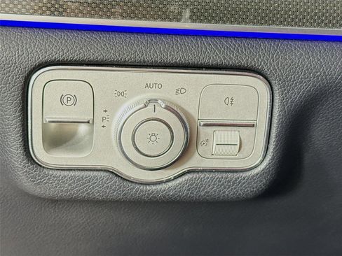 Used 2020 Mercedes-Benz GLE 350 4MATIC image 6