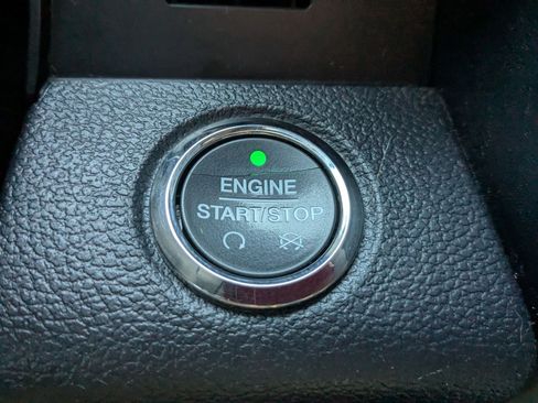 Used 2017 Ford F150 Lariat w/ Equipment Group 502A Luxury image 20