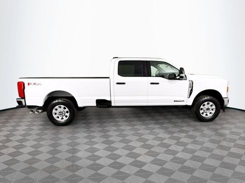 Used 2024 Ford F250 XLT w/ FX4 Off-Road Package AWD/4WD image 8