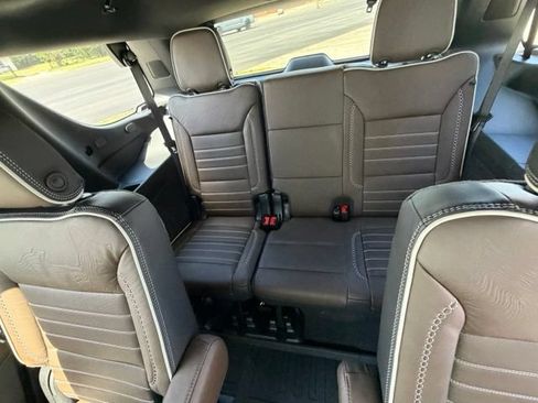 New 2026 GMC Yukon Denali Ultimate w/ LPO, Floor Liner Package AWD/4WD image 18