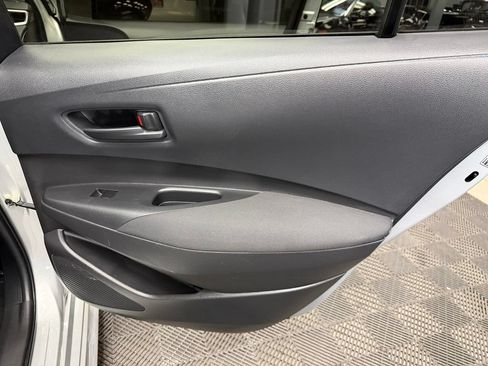 Used 2022 Toyota Corolla LE FWD image 46