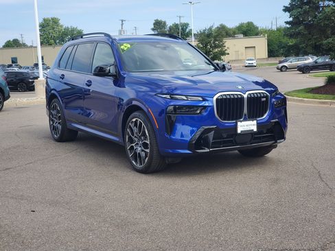 Certified 2025 BMW X7 M60i AWD/4WD image 7