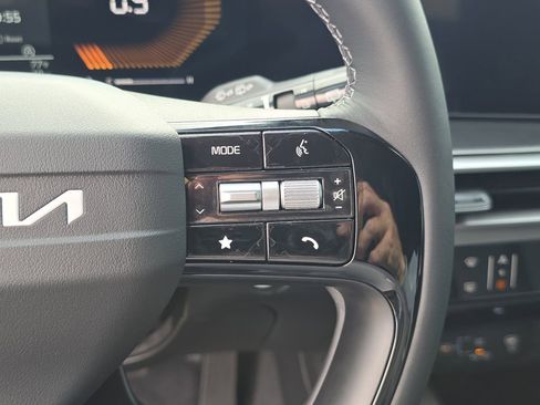 New 2026 Kia Sorento LX FWD image 30