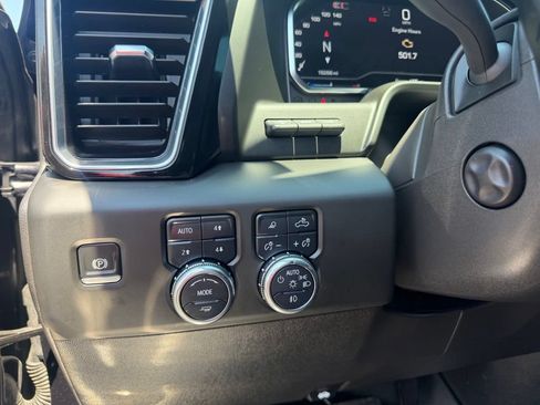 Used 2025 GMC Sierra 1500 Denali AWD/4WD image 25