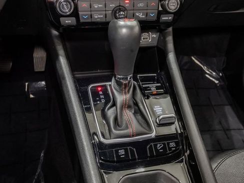Used 2023 Jeep Compass Trailhawk AWD/4WD image 19