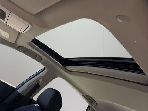 Used 2025 Honda Accord Touring image 17