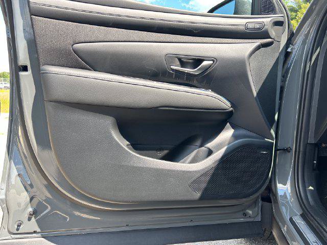 New 2026 Hyundai Tucson Limited AWD/4WD image 12