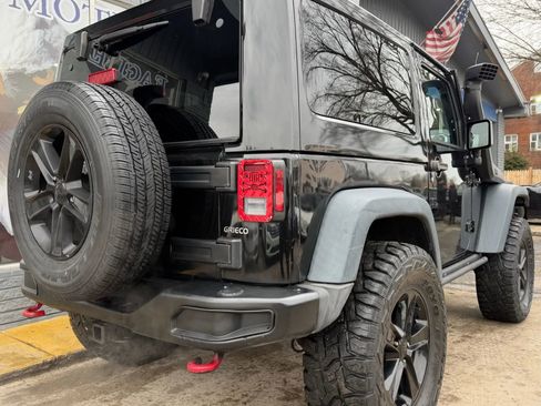 Used 2015 Jeep Wrangler Rubicon image 3