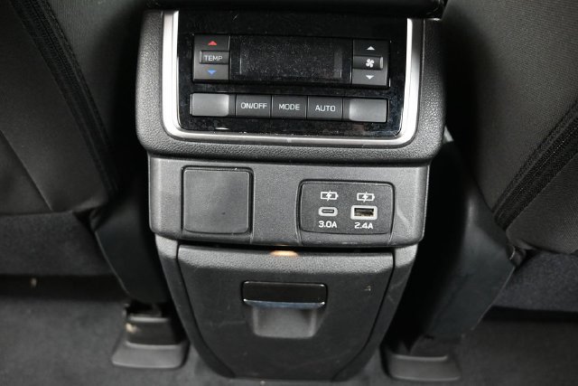 Used 2025 Subaru Ascent Premium AWD/4WD image 17