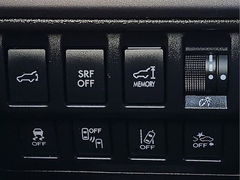 Used 2016 Subaru Outback 3.6R Limited image 18