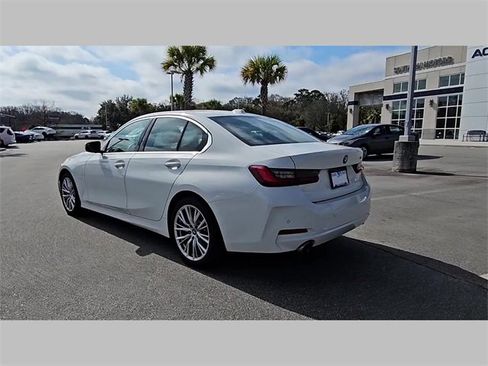 Used 2024 BMW 330e image 18