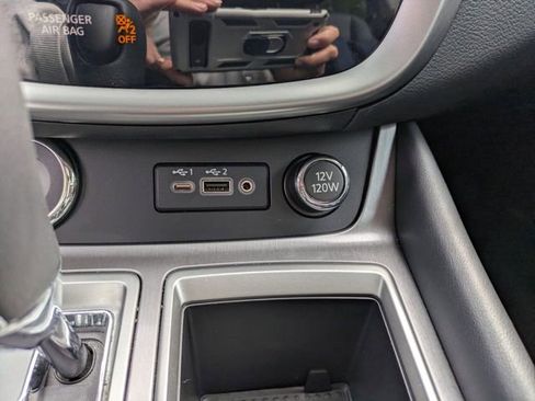 Used 2024 Nissan Murano SV AWD/4WD image 22