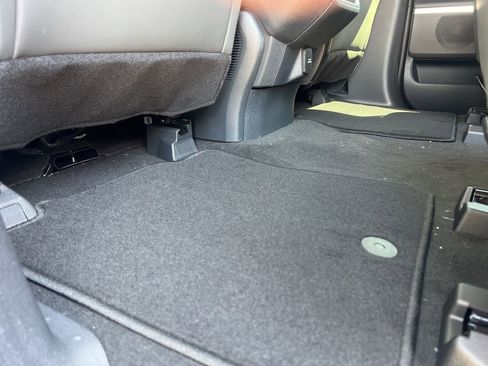 New 2025 Ford Expedition Active image 11