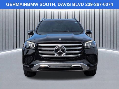 Used 2025 Mercedes-Benz GLS 450 4MATIC image 10