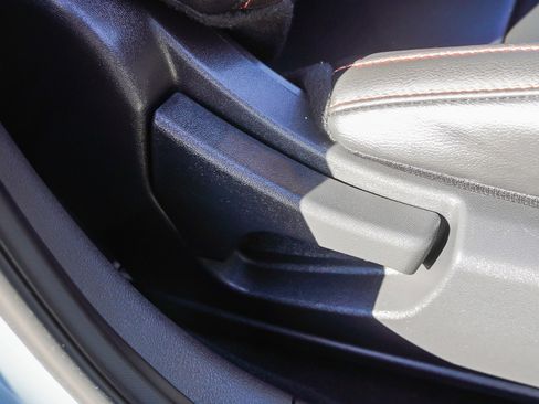 Used 2024 Nissan Sentra SR w/ SR Premium Package image 25