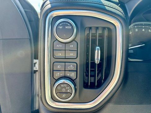 Used 2021 GMC Sierra 1500 SLT w/ SLT Premium Plus Package AWD/4WD image 12