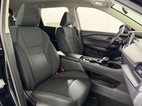 Used 2024 Nissan Rogue S AWD/4WD image 25
