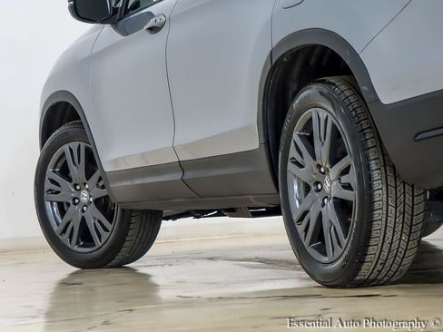 Used 2022 Honda Pilot Sport image 11