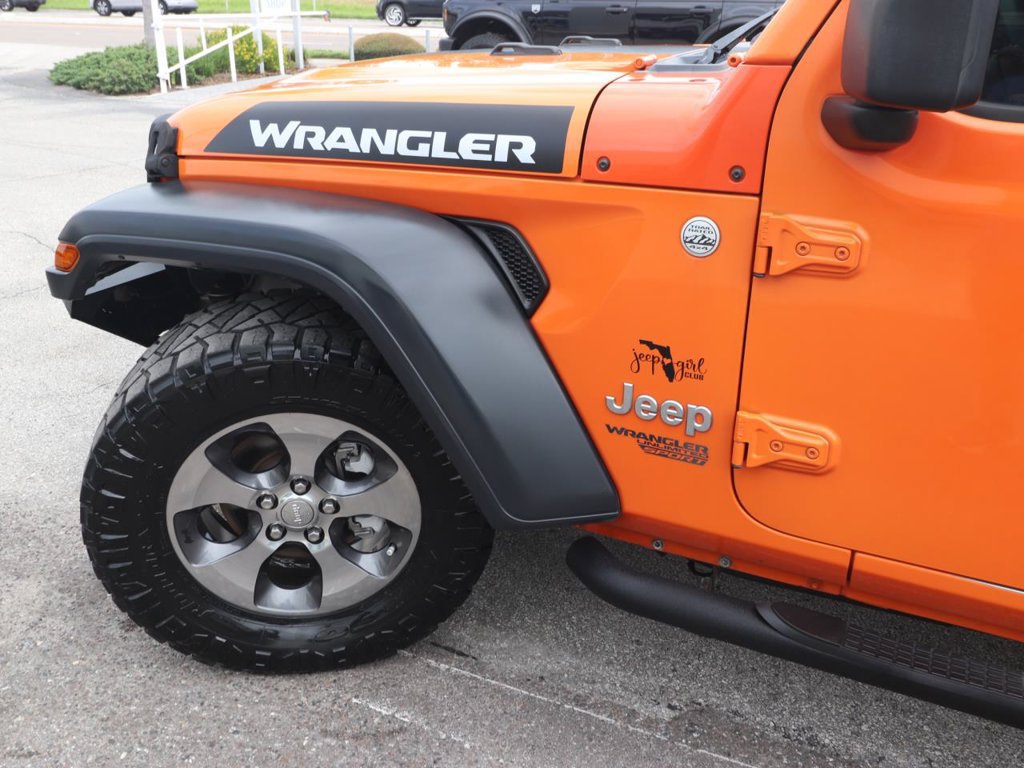 Used 2019 Jeep Wrangler Unlimited Sport S AWD/4WD image 3