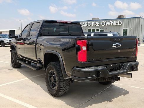 Used 2024 Chevrolet Silverado 2500 ZR2 w/ ZR2 Bison Edition AWD/4WD image 2