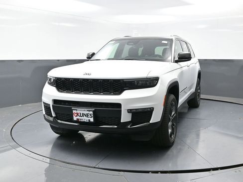 New 2025 Jeep Grand Cherokee L Limited w/ Trailer Tow Package image 7