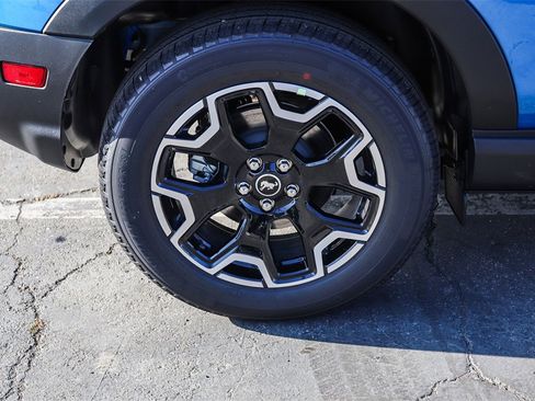 Used 2025 Ford Bronco Sport Outer Banks image 10