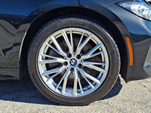 Used 2023 BMW 330i xDrive Sedan w/ Convenience Package image 8