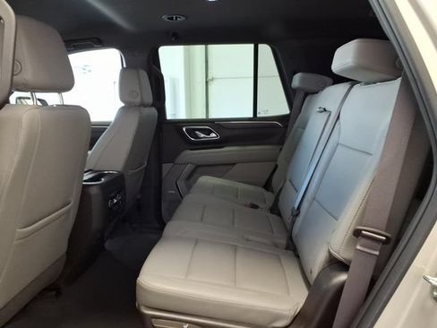 Used 2023 Chevrolet Tahoe LT w/ Luxury Package RWD image 12