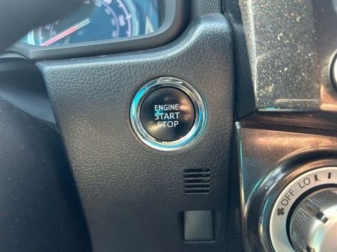 Used 2021 Toyota 4Runner Venture AWD/4WD image 27