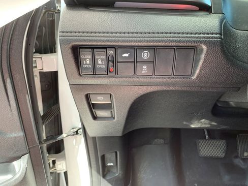 Used 2023 Honda Odyssey Sport image 35