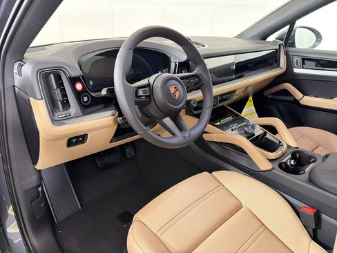 New 2026 Porsche Cayenne Coupe image 4