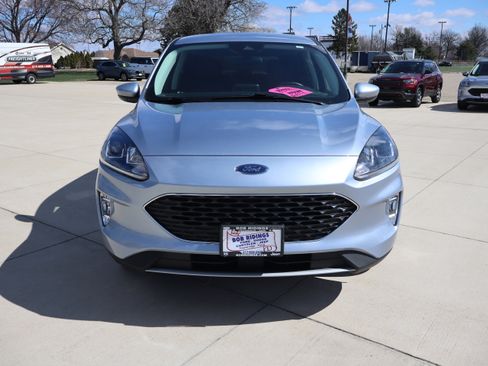 Used 2022 Ford Escape SEL image 3