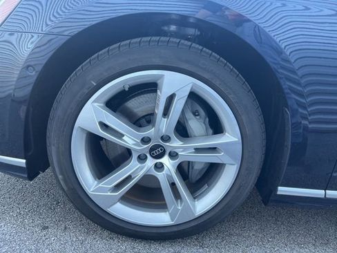 New 2025 Audi A8 L 3.0T image 5