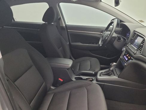 Used 2018 Hyundai Elantra Value Edition FWD image 21