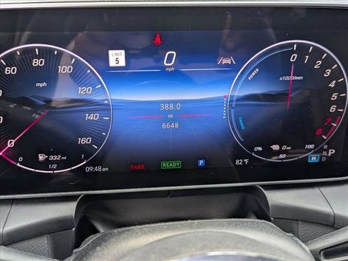 Used 2025 Mercedes-Benz GLC 350e 4MATIC image 13