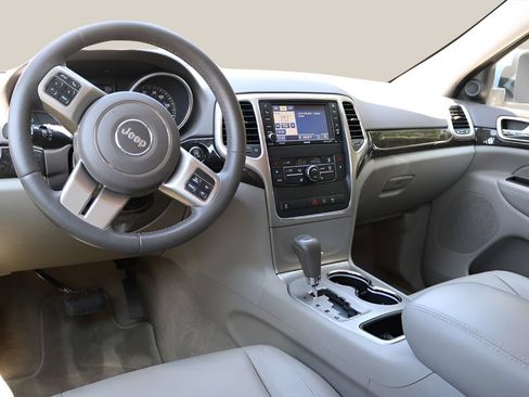 Used 2012 Jeep Grand Cherokee Laredo RWD image 14