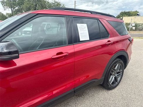 Certified 2025 Ford Explorer ST w/ Sun And Sound Package image 35