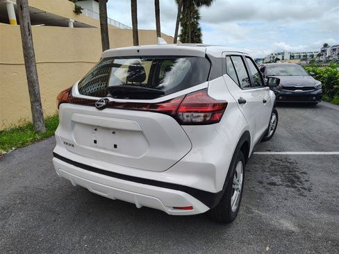 Used 2024 Nissan Kicks S FWD image 6
