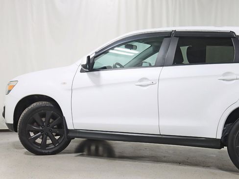 Used 2014 Mitsubishi Outlander Sport ES image 11