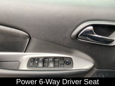 Used 2020 Dodge Journey SE w/ SE Popular Equipment Group image 14