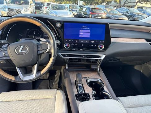 Certified 2025 Lexus RX 450h AWD w/ Convenience Package image 18