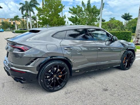 Used 2024 Lamborghini Urus S AWD/4WD image 6