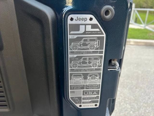 Certified 2025 Jeep Wrangler Sport AWD/4WD image 14